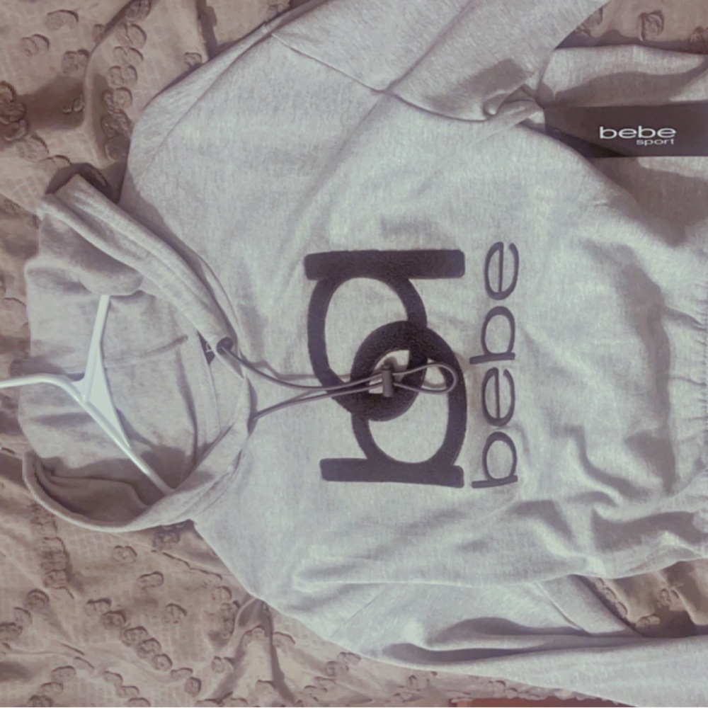 bebe hoodie (cropped )